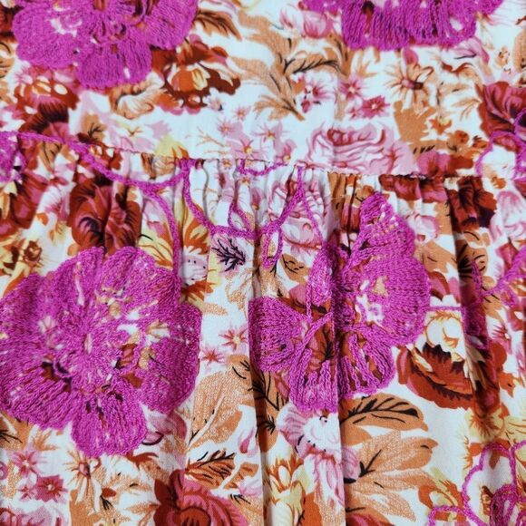 🩵Tru Luxe Jeans Pink Embroidered Floral Print Buttoned 3/4 Sleeve Top Small - Picture 5 of 12